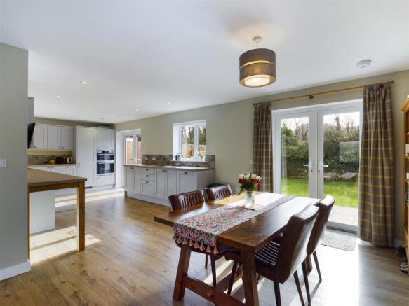 Dining to Kitchen