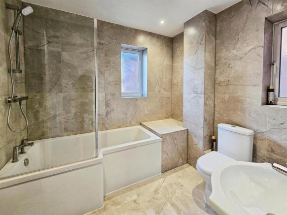 Higham-Road-Prime-Choice-Bathroom.jpg