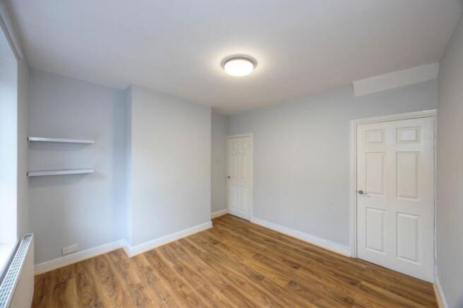 3 bed Terraced to rent Image 7