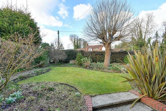 Front Garden.jpg