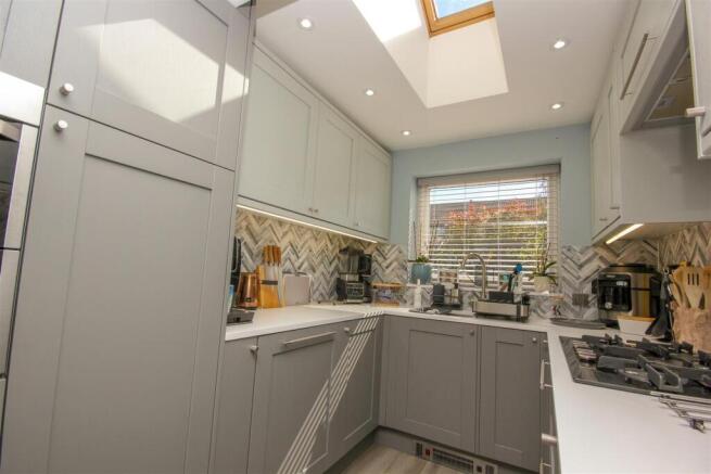Kitchen...jpg