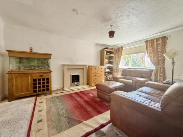 Damson Close, Abbeymead, Gloucester photo 4