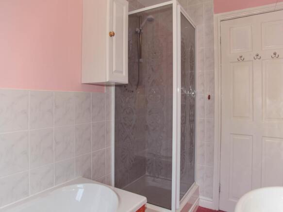 Bathroom / Shower Room / WC