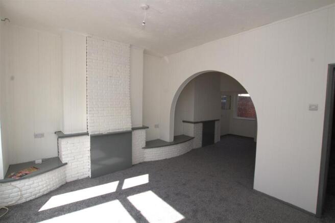 3 bed Terraced to rent Image 6