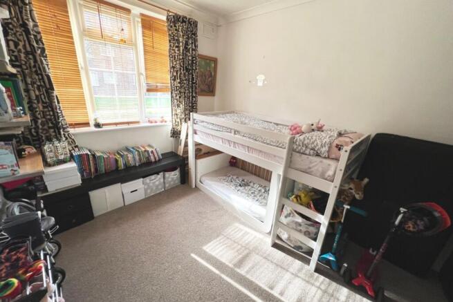 13 Kingfisher Drive B3