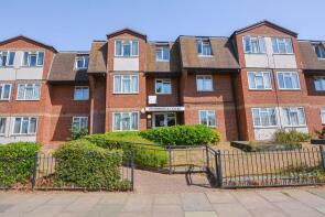 Flat 6, Pembridge Court, Riviera Drive, Southend-on-sea SS1 2RB
