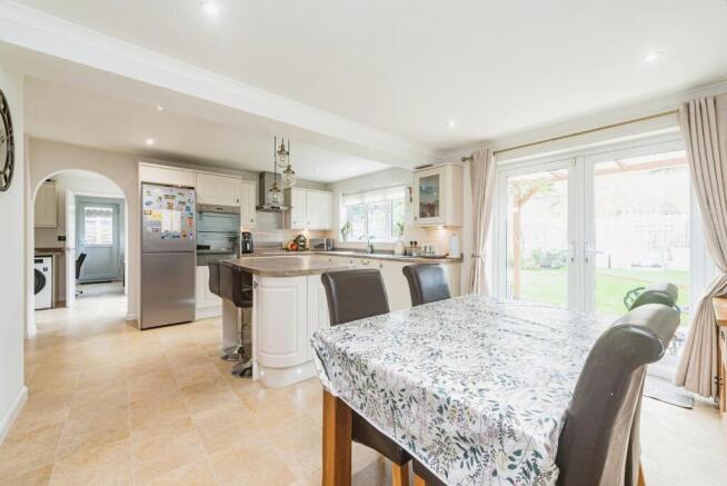 Kitchen diner