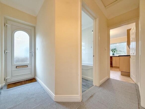 2 bed Semi-Detached Bungalow for sale Image 4