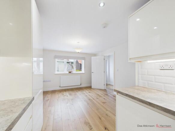 2 bed Bungalow for sale Image 7
