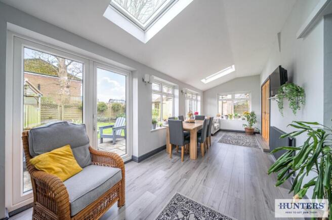 4 bed Detached for sale Image 8