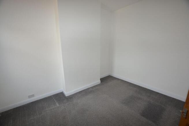 3 bed Terraced to rent Image 8