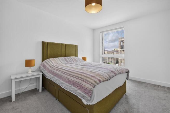 2 bed Apartment for sale Image 8