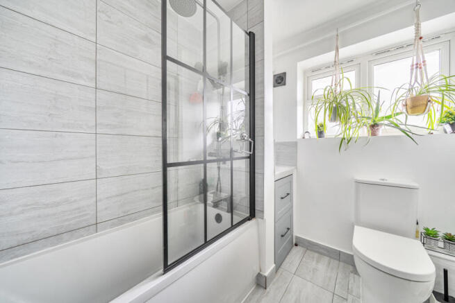 1408112-15-698497...