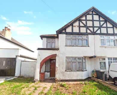 6 Ruskin Walk, Bromley, BR2 8EP