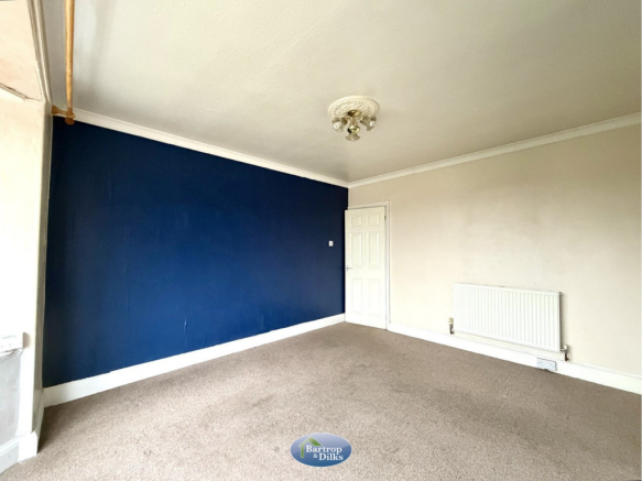 3 bed Semi-Detached for sale Image 6