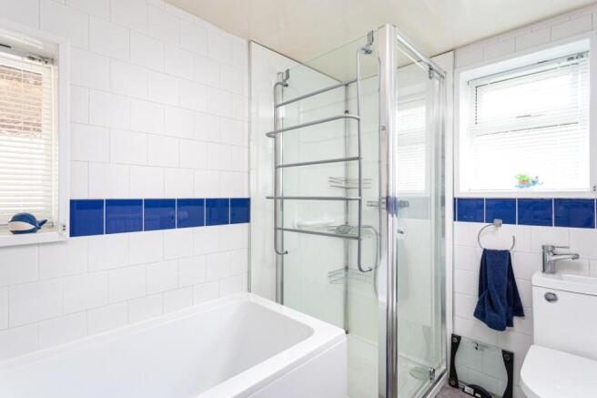 3 bed Semi-Detached for sale Image 8
