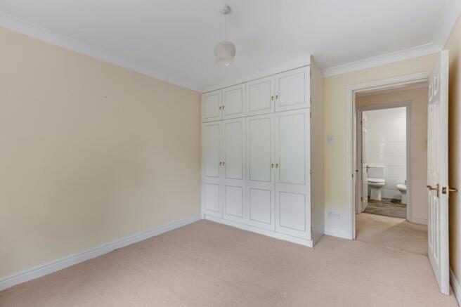 2 bed Flat for sale Image 10