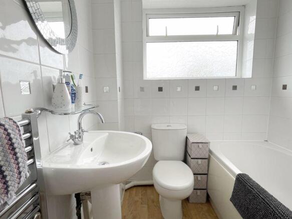 Family Bathroom 