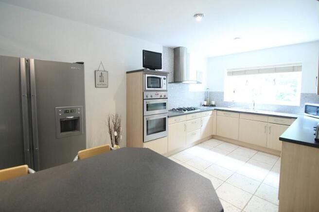 Kitchen/ Breakfast room