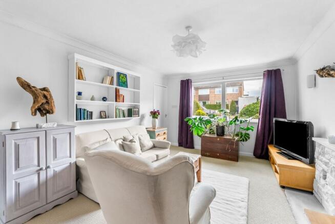 2 bed Semi-Detached Bungalow for sale Image 4