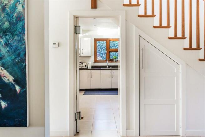 house. Partnership Shere
