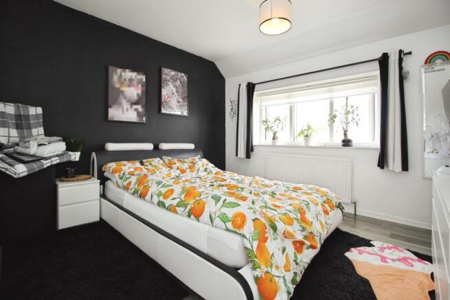 3 bed Semi-Detached for sale Image 12