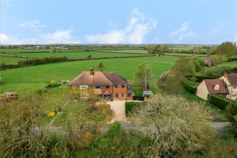Elmbrook Cottages, Marsh, Buckinghamshire, HP17