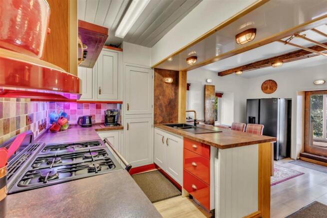 Kitchen / Dining Room