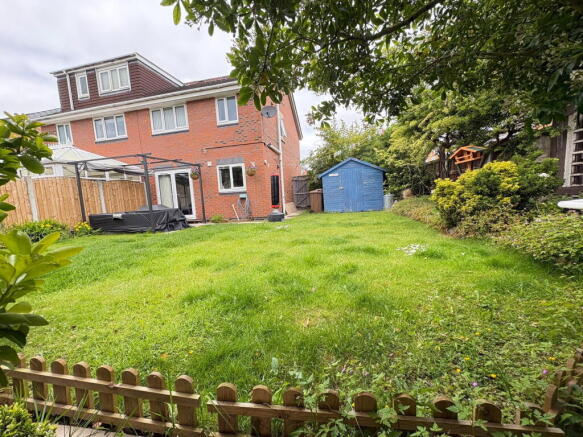 Regent Avenue, Bootle photo 4