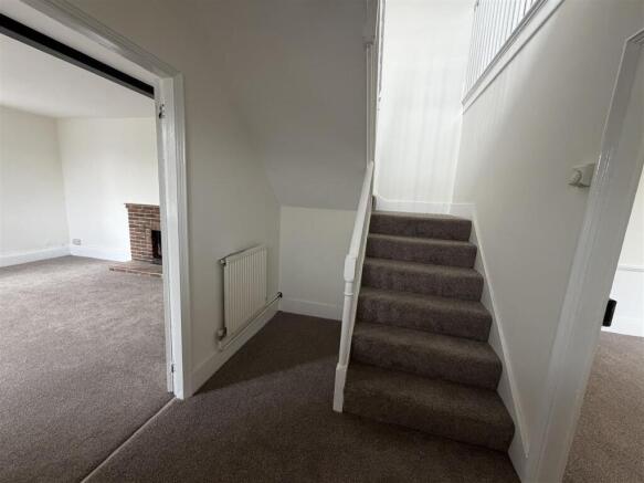 Entrance hall.jpeg