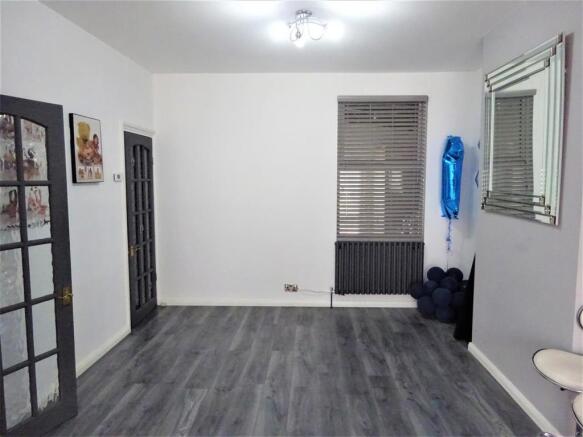 dining room .jpg