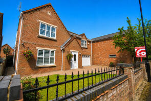 2, River Way, Auckley, Doncaster DN9 3LA