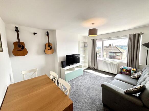 2 bed Semi-Detached Bungalow for sale Image 3