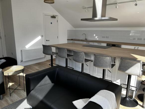 Open plan living (2).JPEG