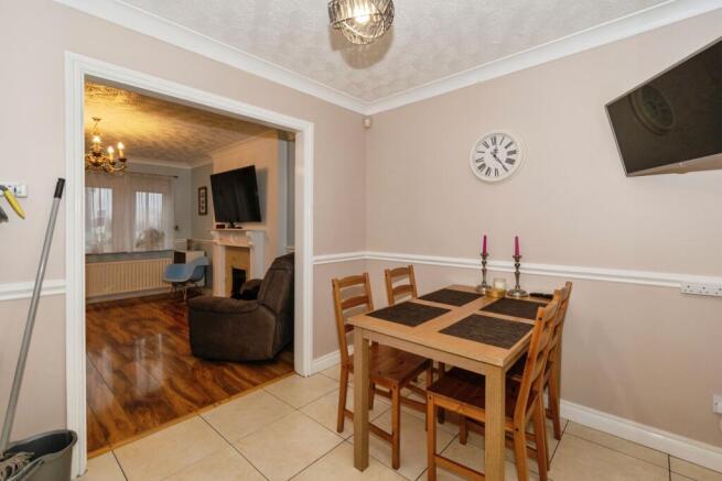3 bed Detached for sale Image 6