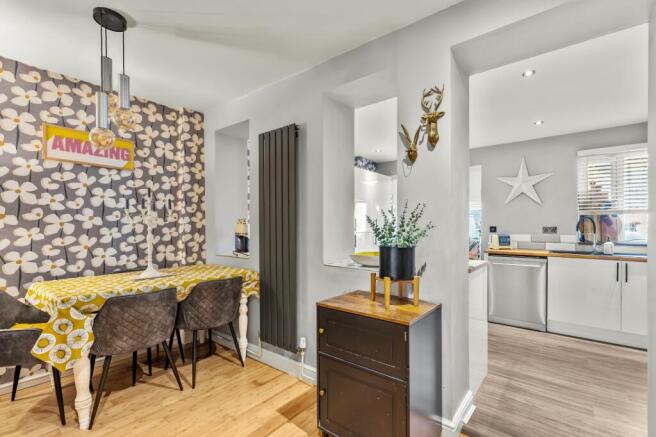 3 bed Semi-Detached for sale Image 7