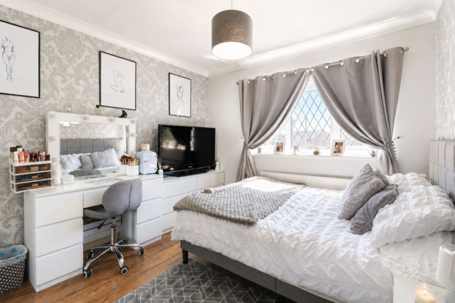 3 bed Semi-Detached for sale Image 8