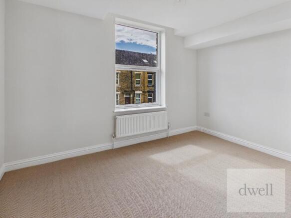 3 bed Terraced for sale Image 12