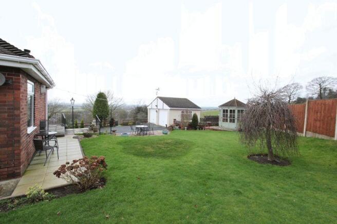 rear garden w1