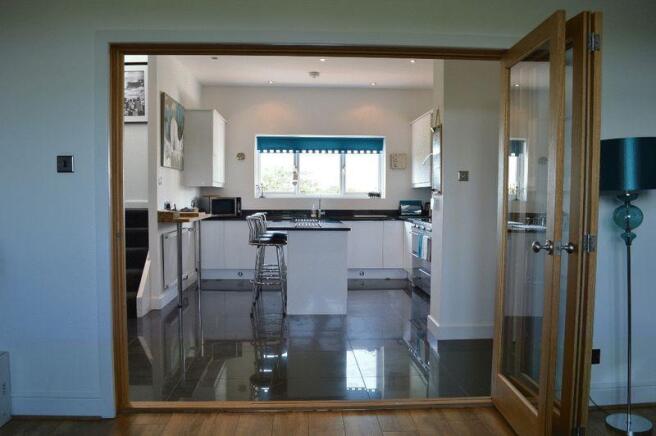 TRI-FOLD DOORS
