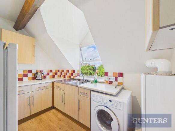 2 bed Flat for sale Image 7