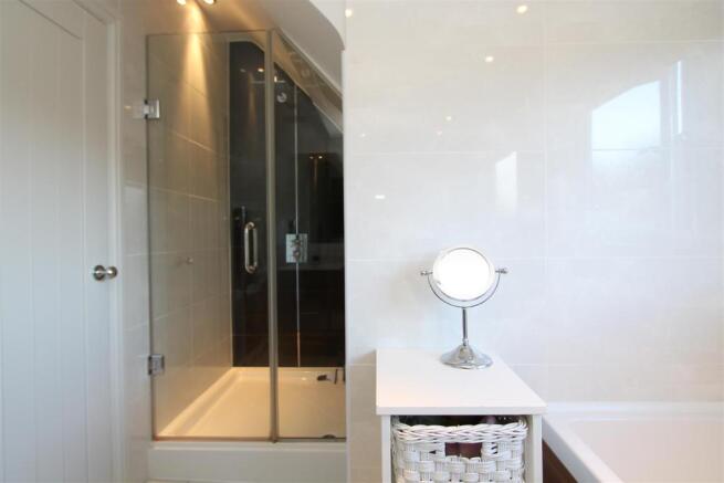 Shower Room.JPG