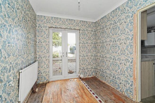 257 Kingsway Park, Urmston, Manchester M41 7EE