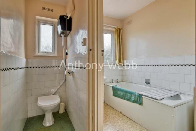 Bathroom/w.c