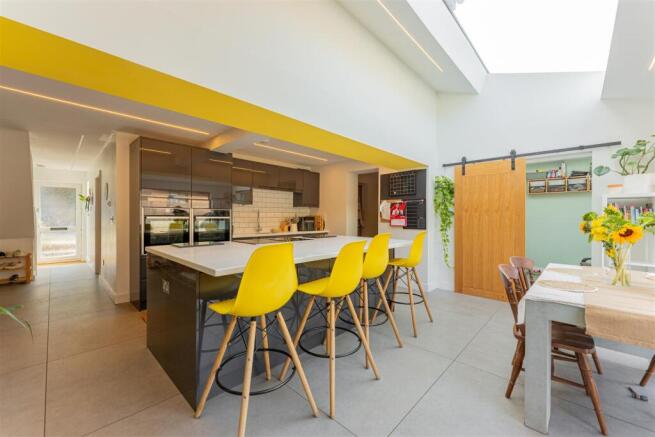 Clarkes Way - Creative House Studio --16.jpg