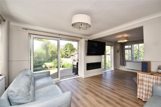 4 bed Detached for sale Image 8