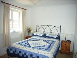 Bedroom 2: