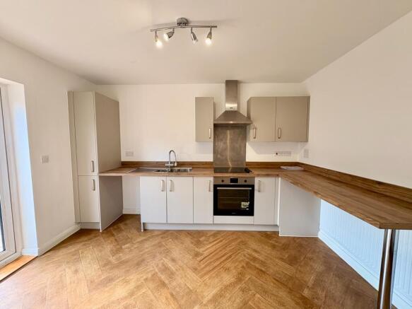 McCartney Close, Huntingdon, PE29 photo 4