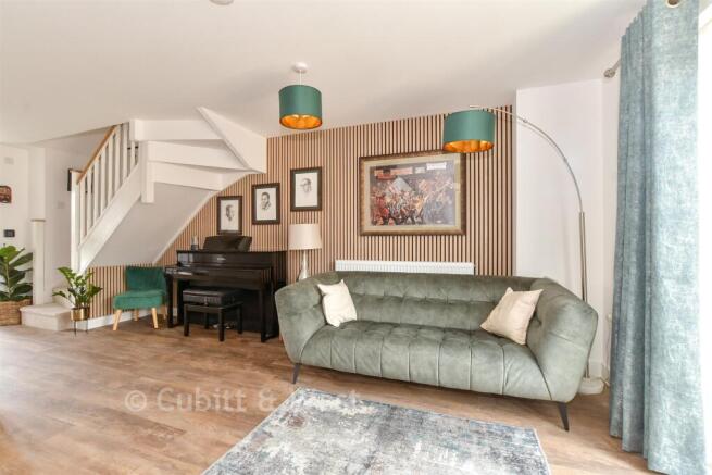 Lounge/Kitchen