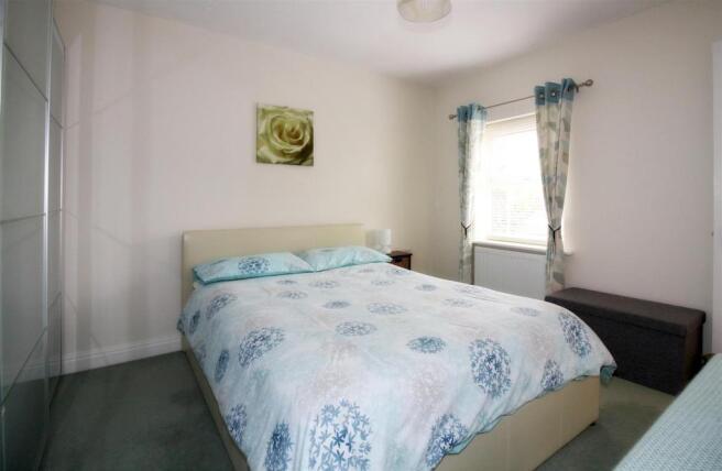 7015_Cawthorn Close.